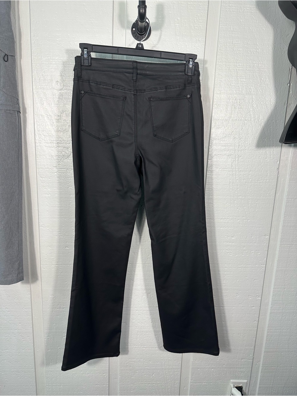 Chicos Black Perfect Stretch Girlfriend Bootcut Pants Size .05/XS EUC - Picture 7 of 8